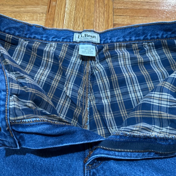 NWOT L.L. Bean Flannel Lined - Picture 6 of 6
